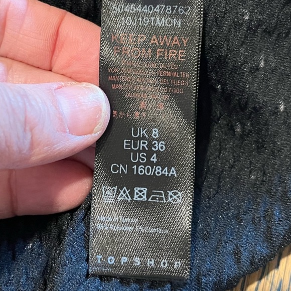 🖤 TOPSHOP Polka Dot Puff Sleeve Dress – Size US 4 - Picture 3 of 8